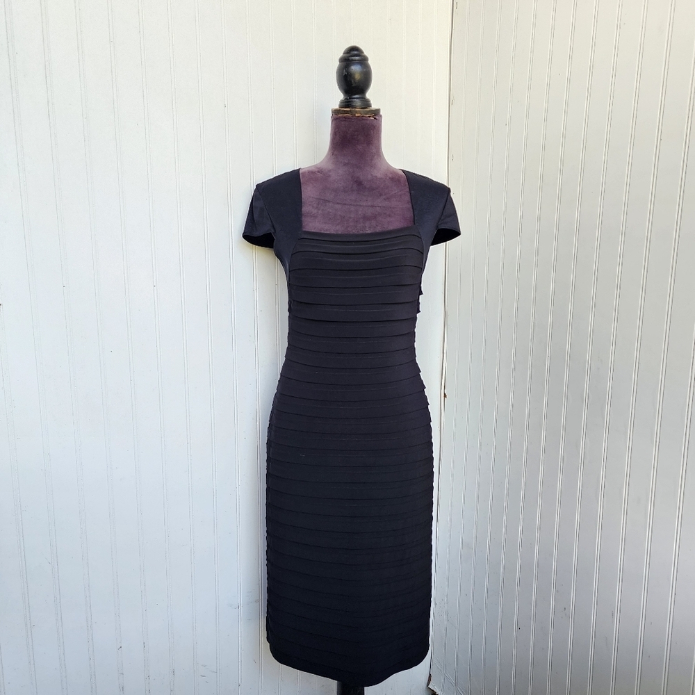 Adrianna Papell Black Layered Tiered Cap Sleeve Sheath Dress Pencil Stretch Sz 4